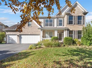 189 Trumpet Vine Cir, Elgin, IL 60124