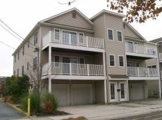 232 E Glenwood Ave, Wildwood, NJ 08260