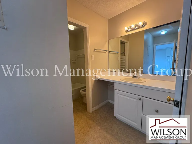 525 Georgetown Dr — Photo 12