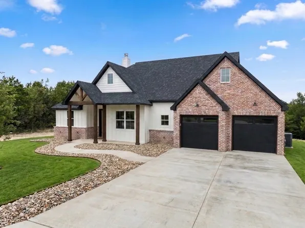 275 Christines Way, Bluff Dale, TX 76433
