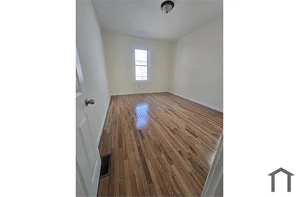 Building Photo - 189 Hobson St #2