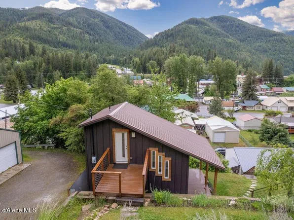 605 Hunter St, Mullan, ID 83846