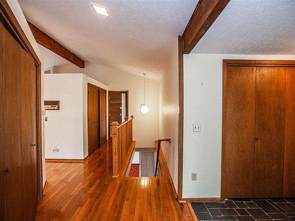 2nd image of 3203 Driftwood Dr