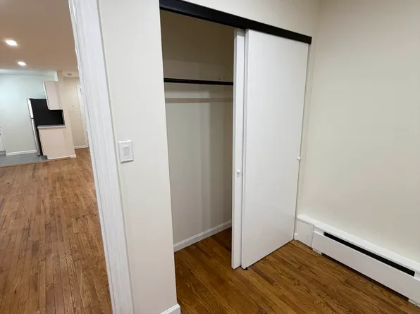 79-18 Astoria Boulevard South image 7 of 9