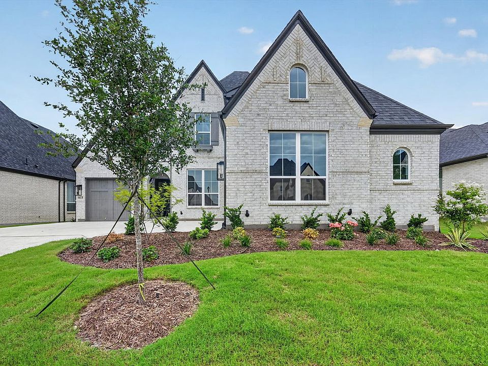 1st image of 808 Pine Valley