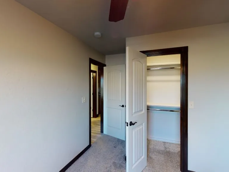 1621 White Rock Dr — Photo 8