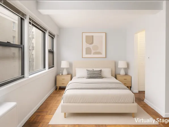 220 East 67th Street image 2 of 6