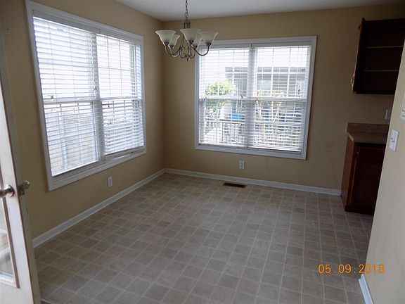 3rd image of 3757 Nadia Ct