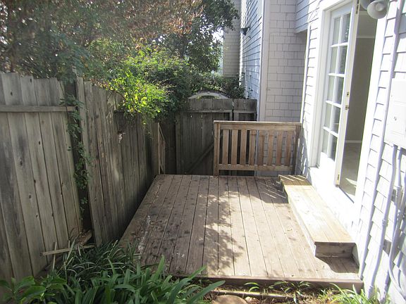 4th image of 1742 Terrace Dr