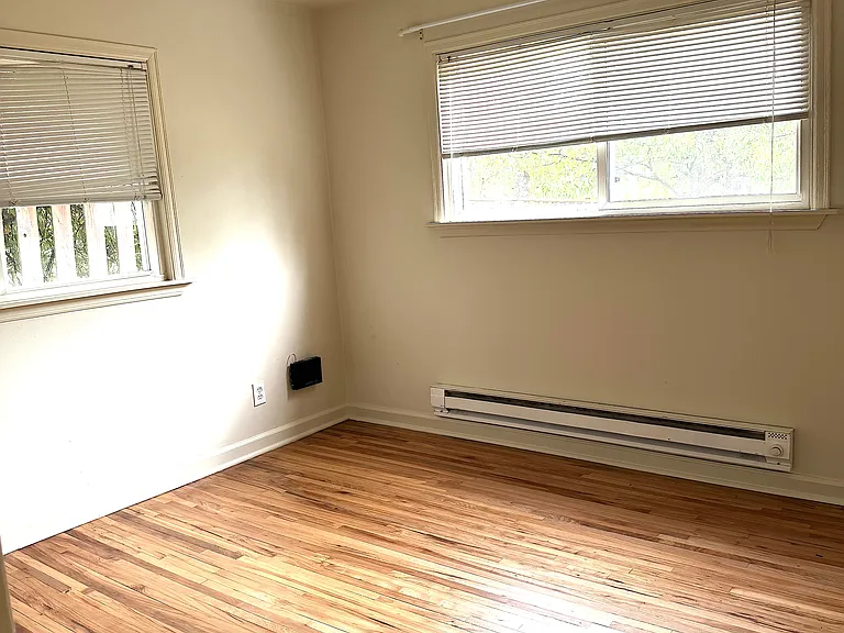 13507-13509 1st Ave NE #1 — Photo 5