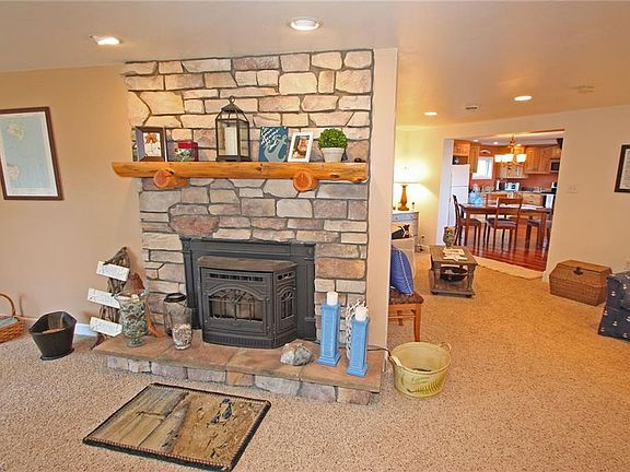 3rd image of 109 Johanna Ln
