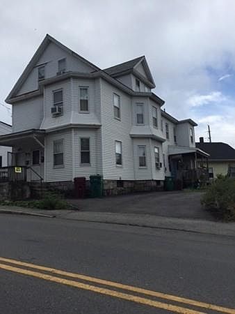 2nd image of 73 Moore St