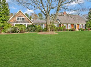 185 Wiggins Ln, Greenport, NY 11944