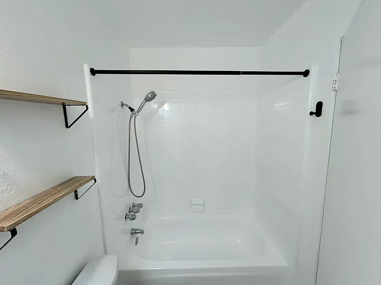 1721 Normandy Pl #C — Photo 8