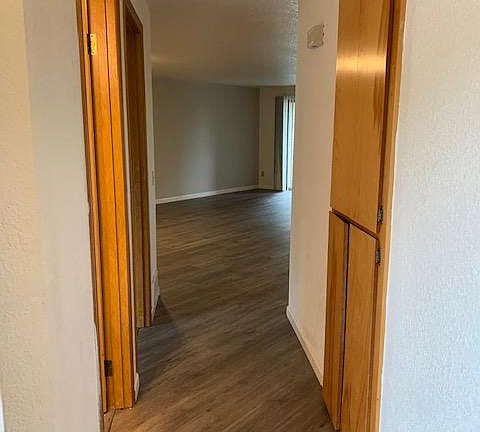 2nd image of 2629 Lincoln Way #D36