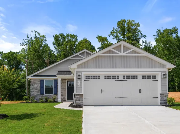 136 Villanova Dr, Gray Court, SC 29645