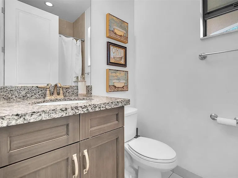865 SW 113th Ln — Photo 17