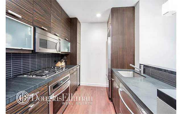 Sold by Douglas Elliman | media 20