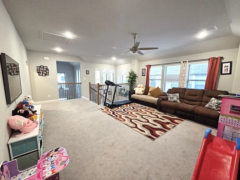 8066 Glastonbury Dr — Photo 15