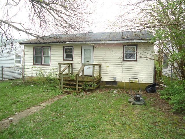 1st image of 31 Hollencamp Ave