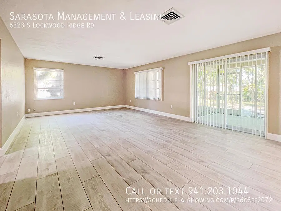 Great home located in walking distance to the A rated Gulf Gate Elementary — Photo 2