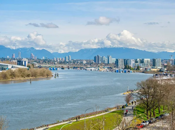 6833 Pearson Way #605, Richmond, BC V7C 0E8