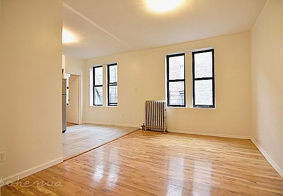 2nd image of 3750 Broadway APT 65