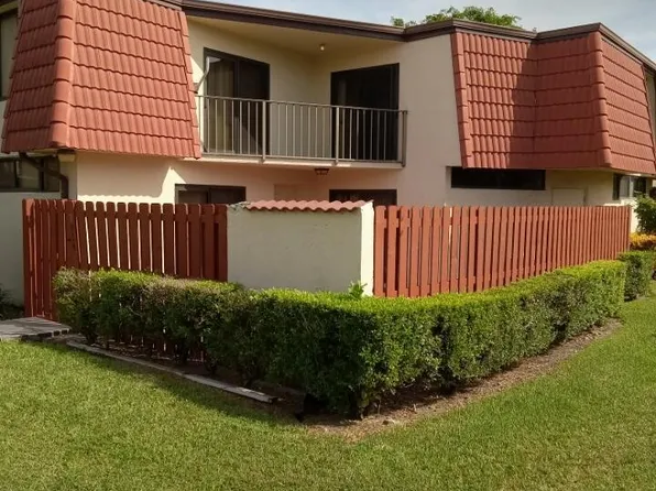 3914 Victoria Drive, West Palm Beach, FL 33406
