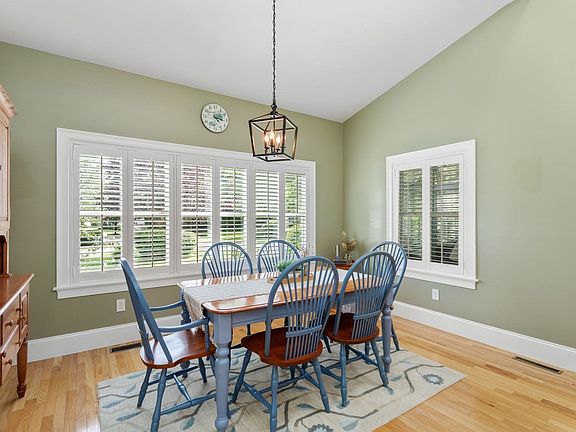 4th image of 31 Hathaway Pond Cir #31