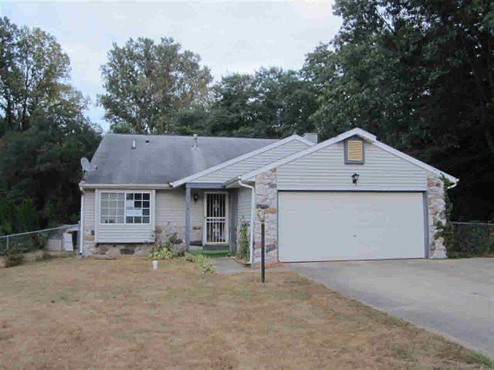 1st image of 56942 Weymouth Ln
