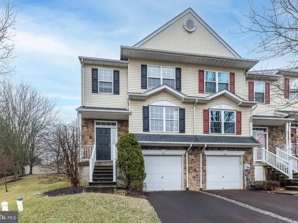 492 Glenn Rose Cir, King Of Prussia, PA 19406