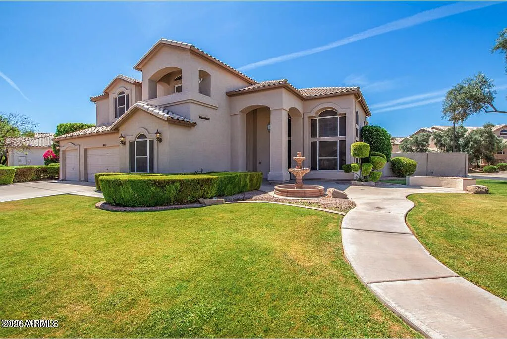 5 bed, 3.5 bath, 4198 sqft, $5,000 — Photo 2