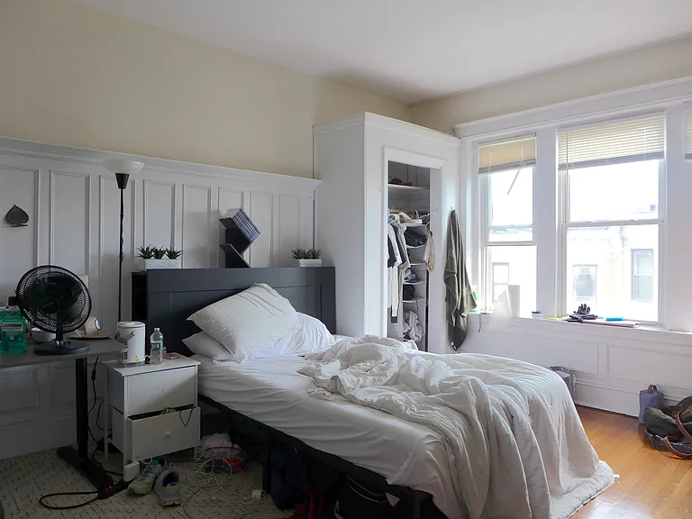 1870 Commonwealth Ave — Photo 1