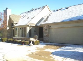 16833 Coral Ln, Macomb, MI 48042