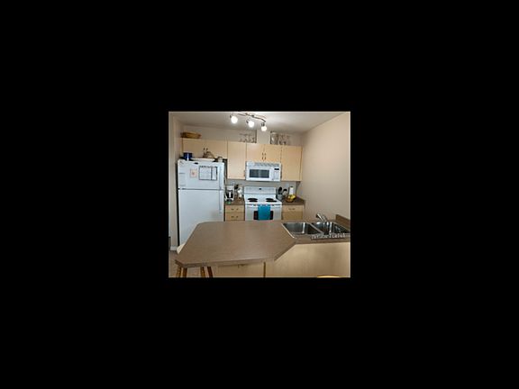 5th image of 4310 33rd St