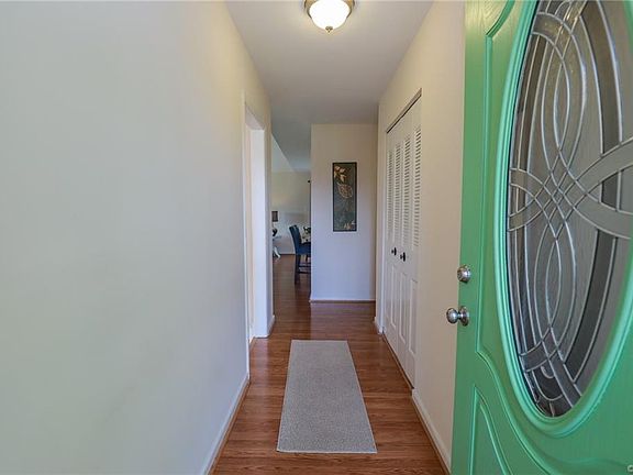 3rd image of 7929 Tamarind Pl
