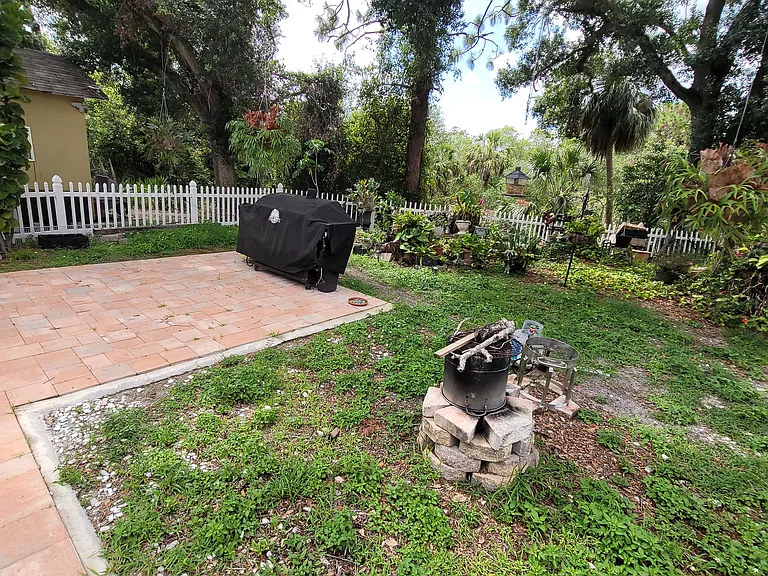 8320 Woodlake Pl — Photo 39