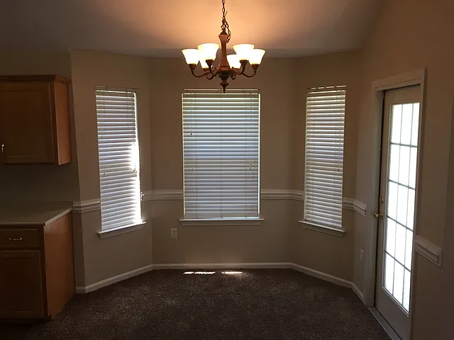 381 Laurel Hill Cir — Photo 7