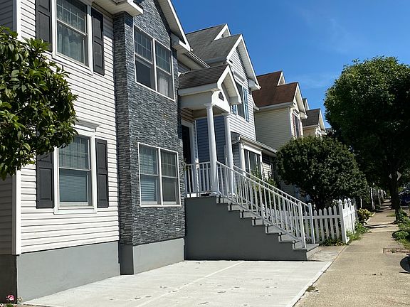 3rd image of 278 Gates Ave Floor 2