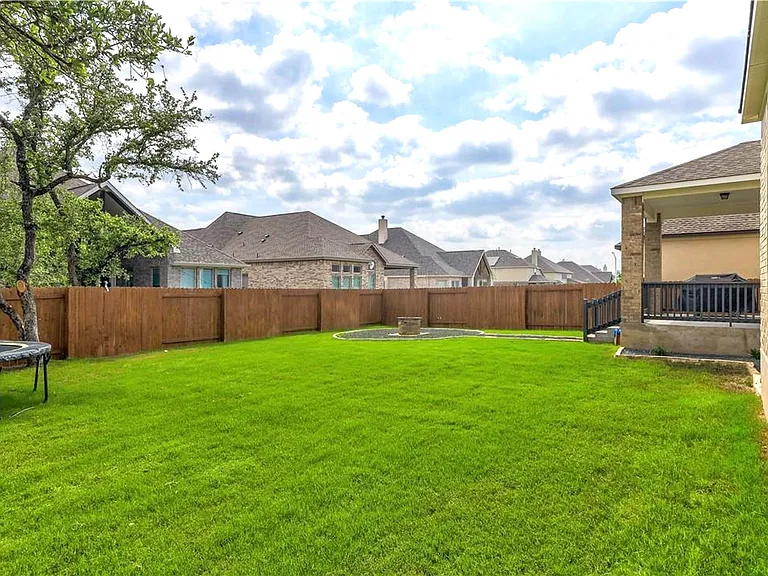 1408 Saddlespur Ln — Photo 26