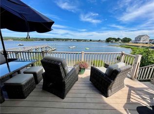 57 Green St, Portsmouth, RI 02871
