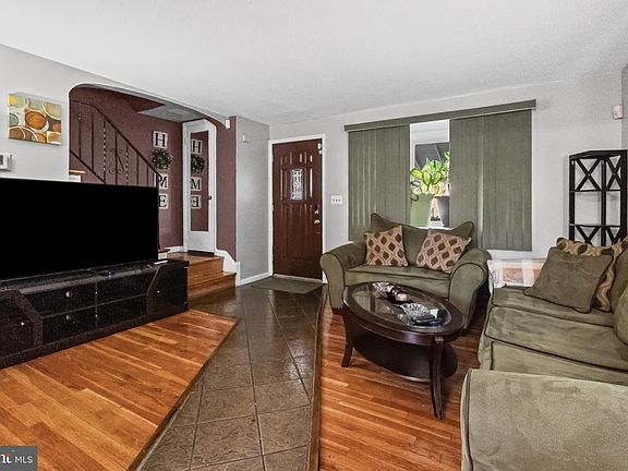 5th image of 1205 Sheridan Ave