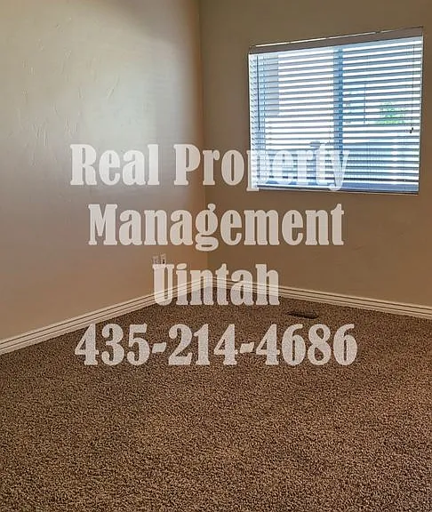 449 E Red Fox Ln — Photo 6