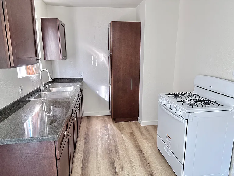 7107 Fulton Ave #3 — Photo 8