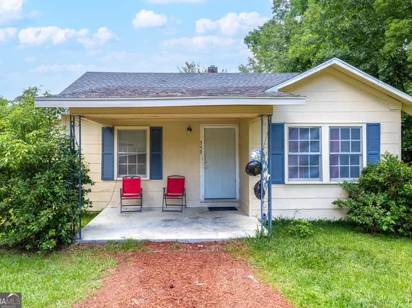 352 Pineview Dr, Waycross, GA 31501