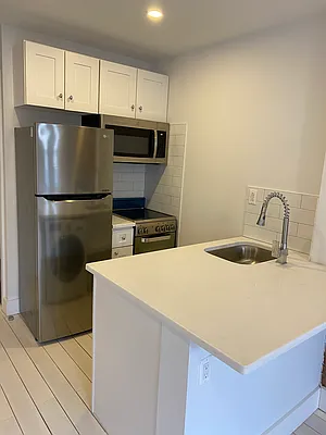 Rented by REAL New York | media 26