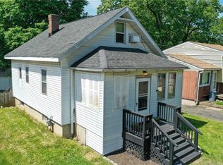 171 Parkview St, Meriden, CT 06451