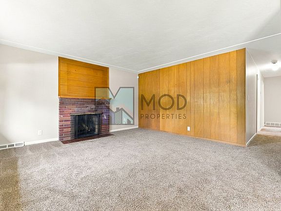 3rd image of 3326 S Ash St