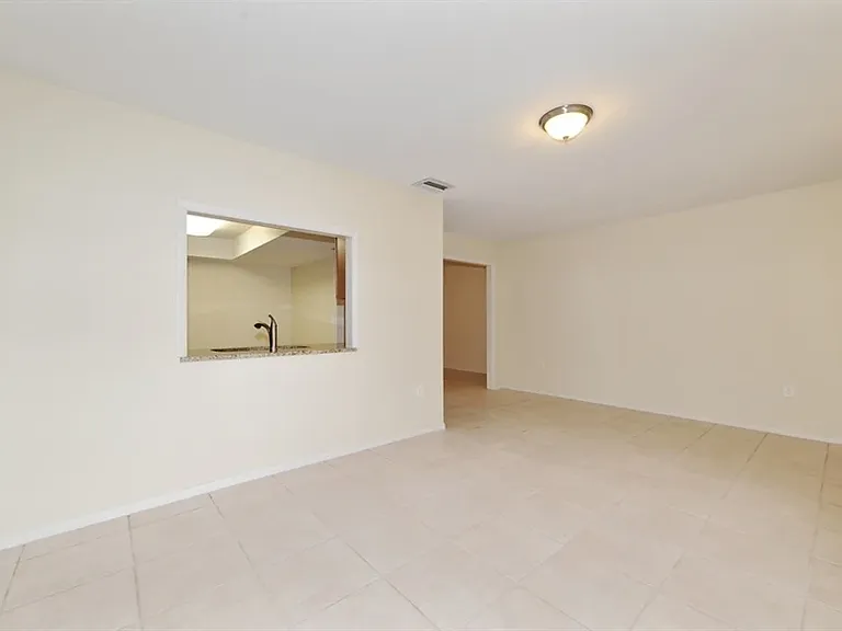 3691 York Dr W — Photo 5