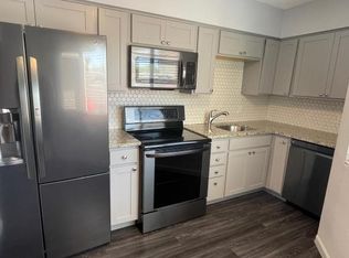 2015 N Swan Rd, Tucson, AZ 85712